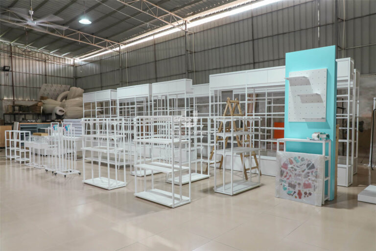 info arcular pop up store fixtures